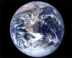 Nouvelle définition de l'unité astronomique : 149 597 870 700 mètres exactement